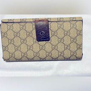Gucci GG GG Canvas Continental Wallet